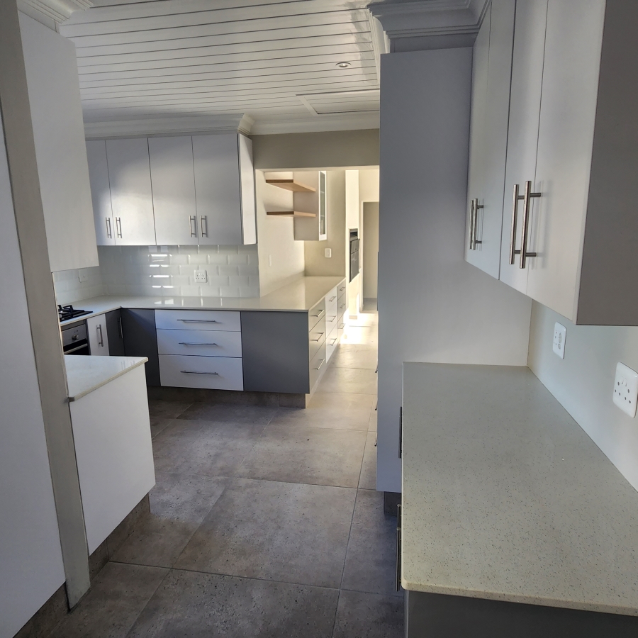 3 Bedroom Property for Sale in Dana Bay Western Cape